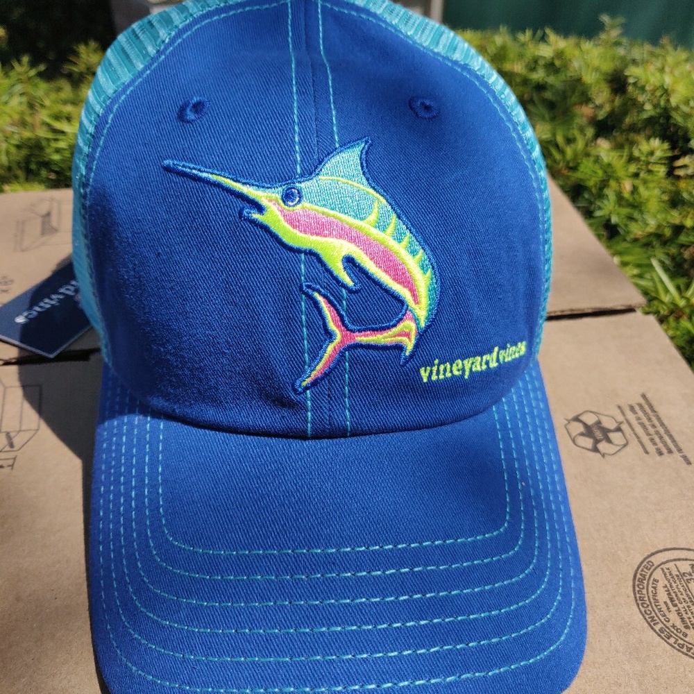 Vineyard vines trucker hat